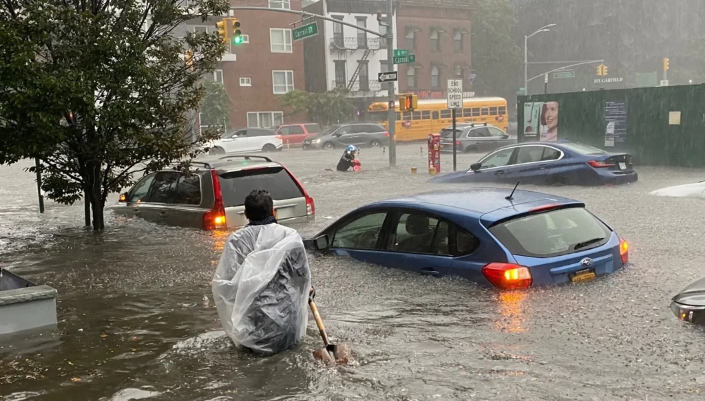 Flooding on 4th Avenue in 2023